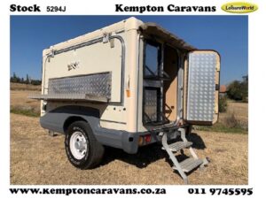 Pre-owned 2001 Jurgens Safari Oryx Caravan (Off-Road) Off-road Jurgens Safari Caravan for sale